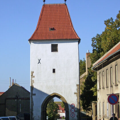 Prague Gate, photo by Petr Vilgus, Wikipedia