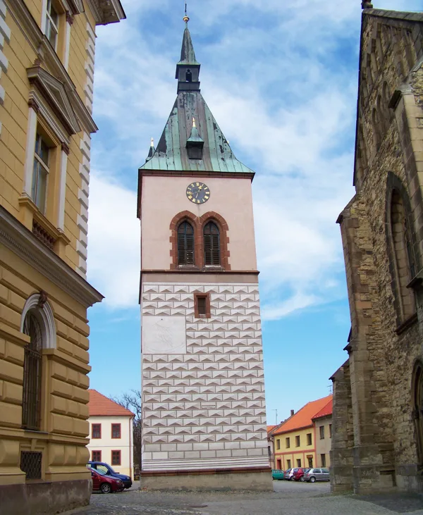 Zvonice u kostela svatého Štěpána, foto ŠJů, Wikipedia