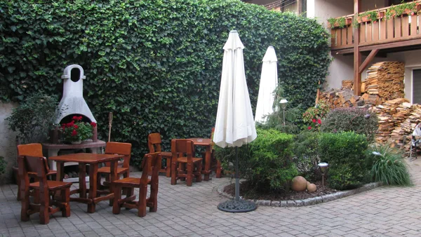 Atrium mit Grill